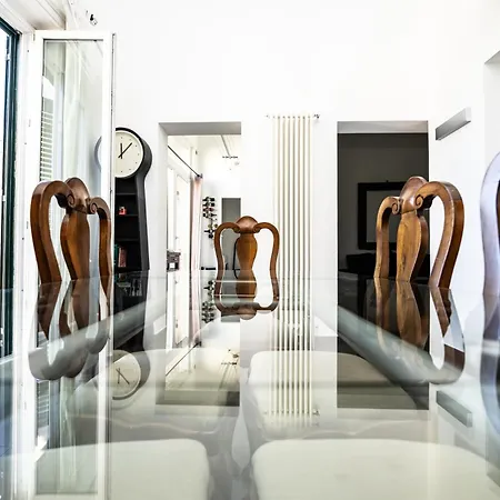 Maison D'art Orleans *